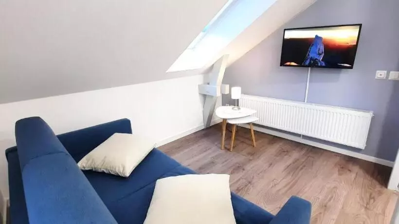 Lok   Die Pension   Das Restaurant