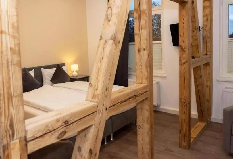 Lok   Die Pension   Das Restaurant