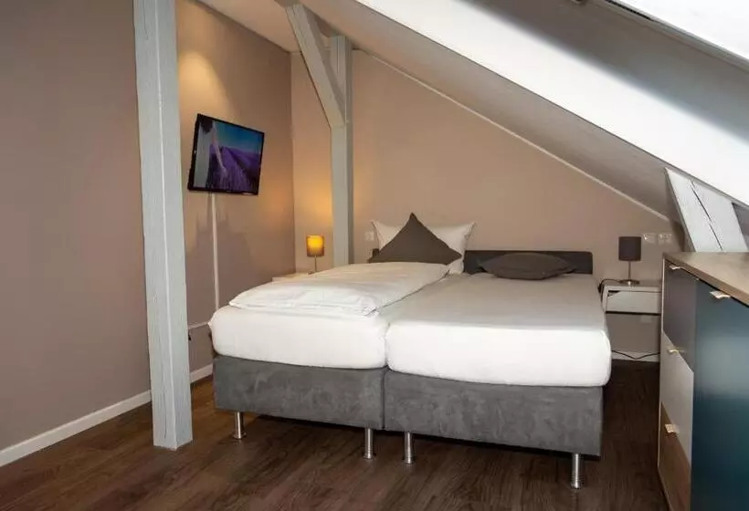 Lok   Die Pension   Das Restaurant