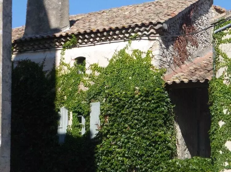 Majatalo Chambres D Hotes Atelier De Fons