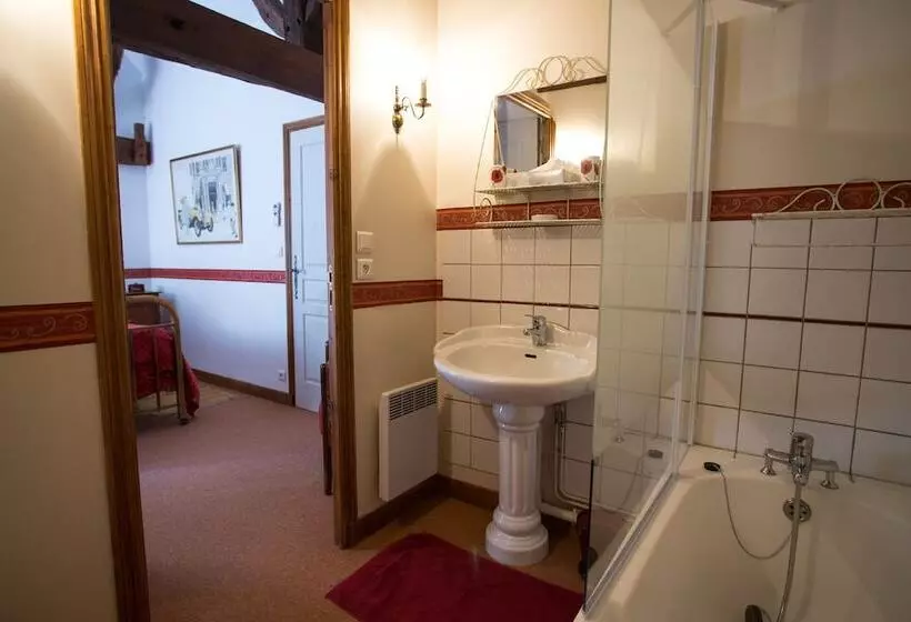 Majatalo Le Moulin De La Follaine