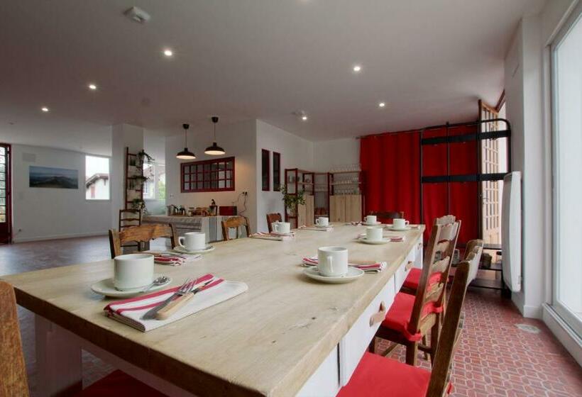 بنسيون Maison Iputxainia