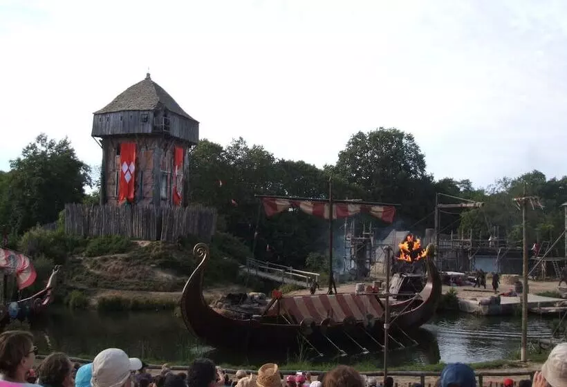 Aamiaismajoitus (B&B) Chambres D Hôtes La Charrière