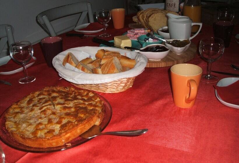 Bed and Breakfast Chambres D Hôtes La Charrière