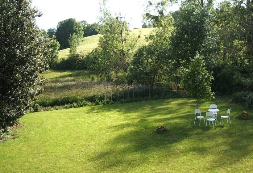 Bed and Breakfast Chambres D Hôtes La Charrière