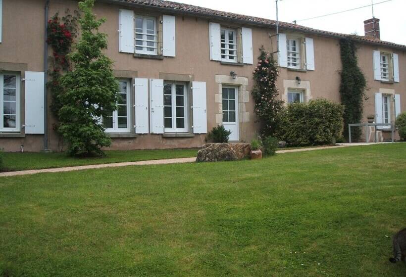 Bed and Breakfast Chambres D Hôtes La Charrière