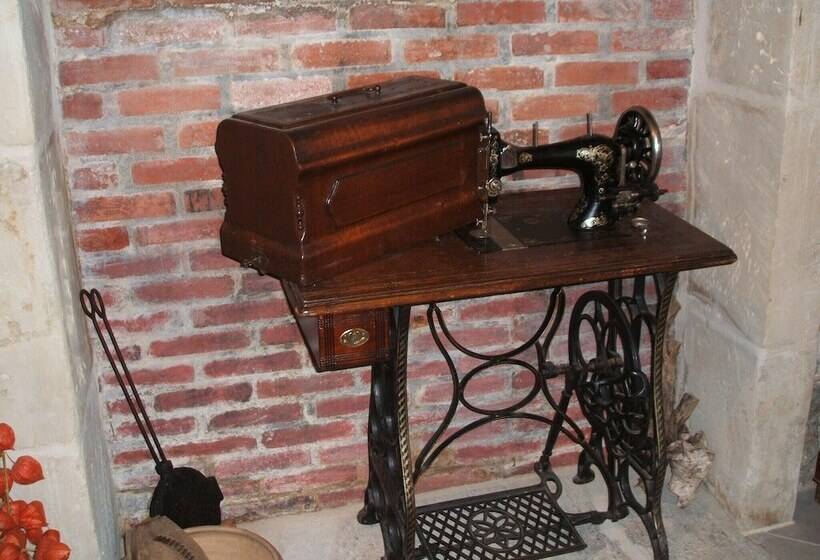 ベッドアンドブレックファースト Chambres D Hôtes La Charrière