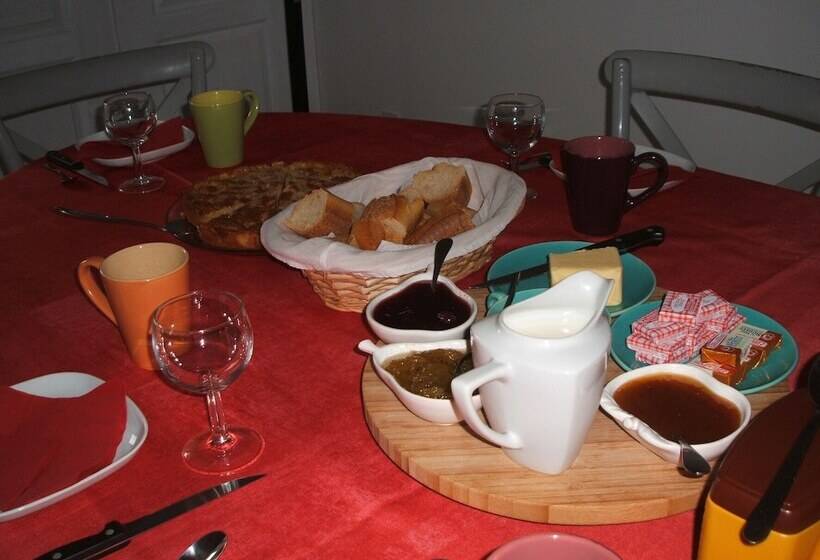 Bed and Breakfast Chambres D Hôtes La Charrière