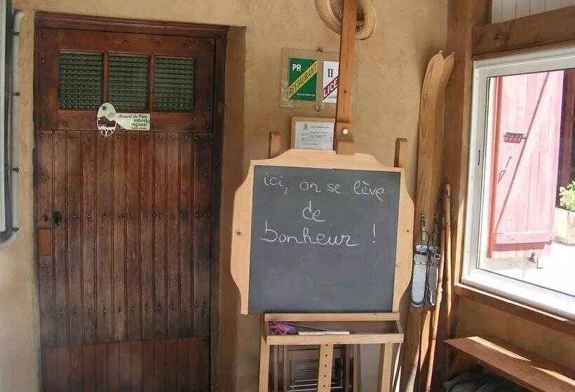 Aamiaismajoitus (B&B) Chambres D'hotes Ecogite Du Mas De Trape