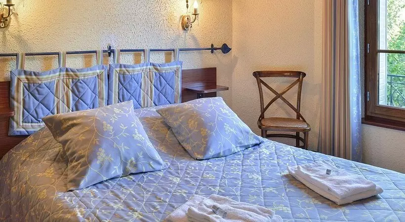 簡易ホテル Auberge De La Grange Aux Oies