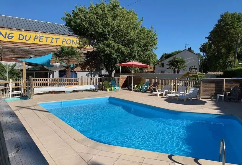 ホテル Team Holiday   Camping Du Petit Pont