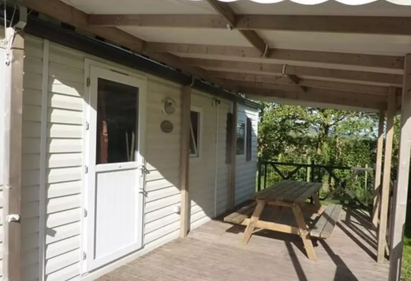 Hotelli Camping Pommiers Des Trois Pays