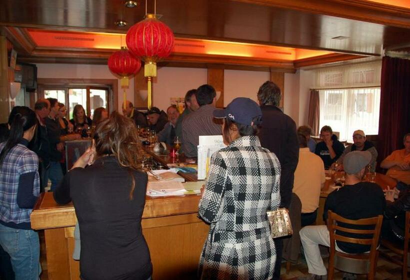 ホテル Hôtel De L Ours