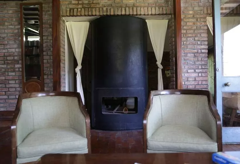 Hotelli El Retiro Polo Club