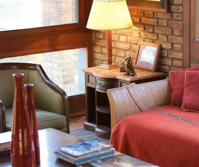 Hotelli El Retiro Polo Club