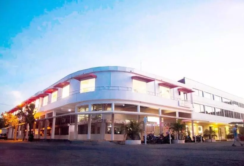 ホテル Mall Santana Del Río