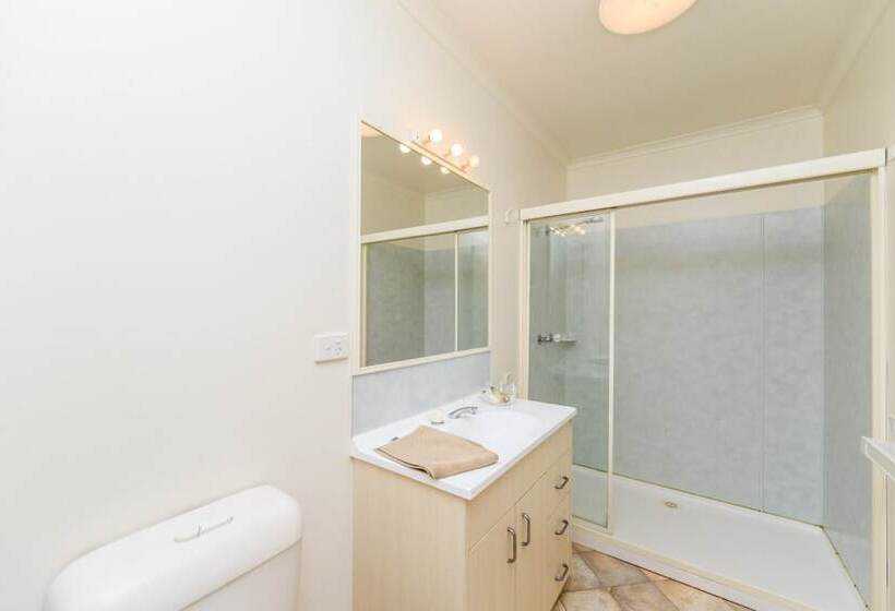 호텔 Reflections Grabine Lakeside   Holiday Park