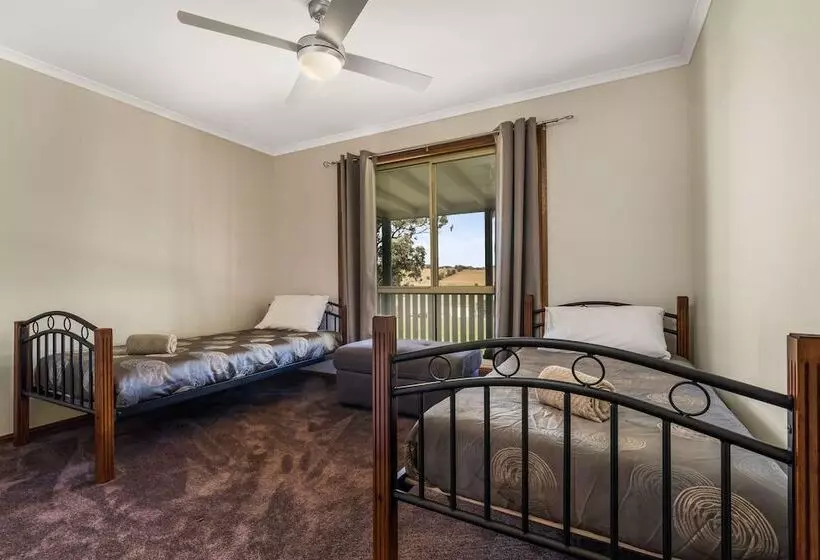 Hotelli Reflections Grabine Lakeside   Holiday Park