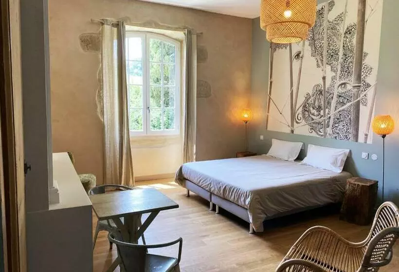 Pensão Le Chateau De Camille