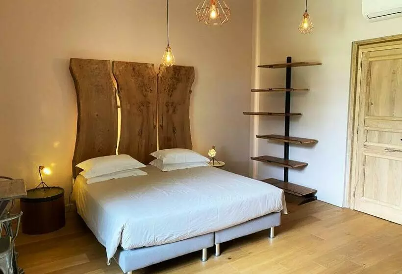 Pensão Le Chateau De Camille