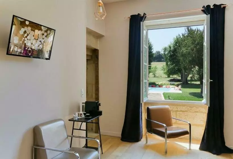 Pensão Le Chateau De Camille