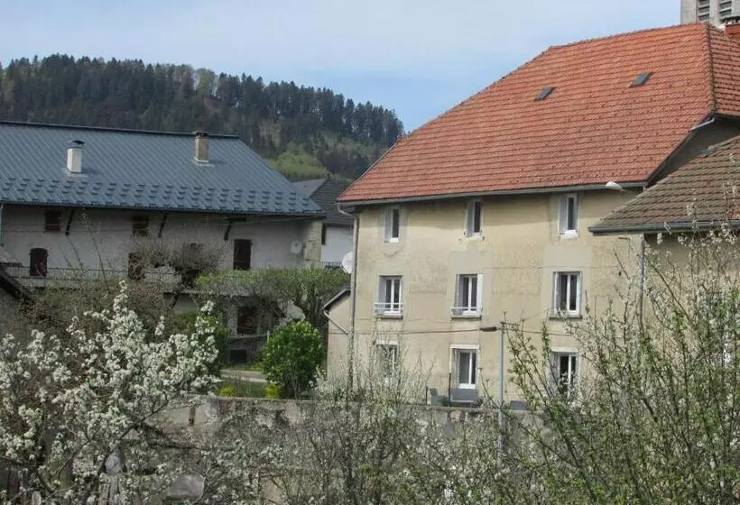 Majatalo Le Clos Marie