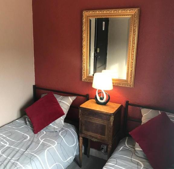 膳宿费 Le Roches De Merry