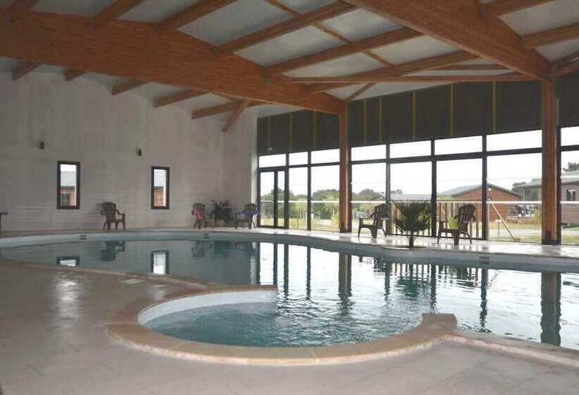 Курорт Domaine De La Héchaie