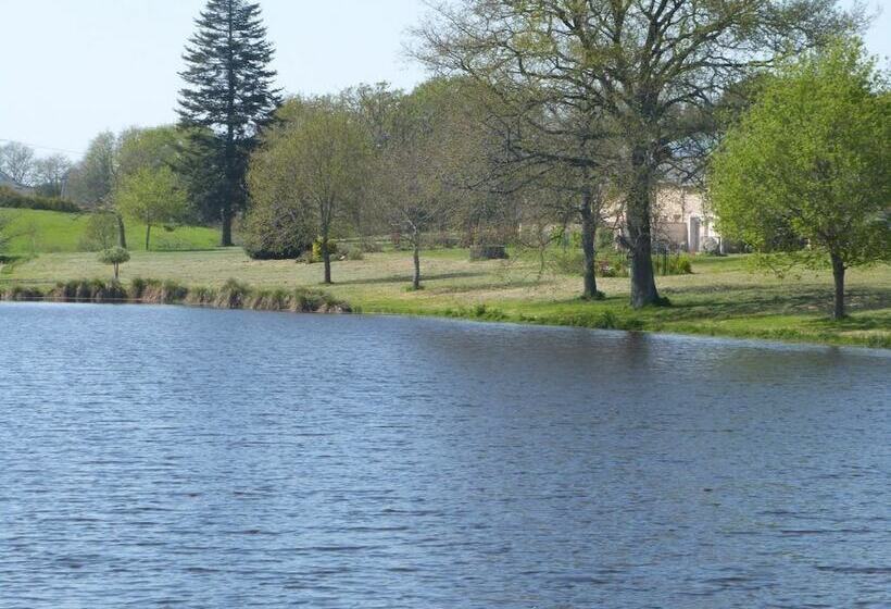 Курорт Domaine De La Héchaie