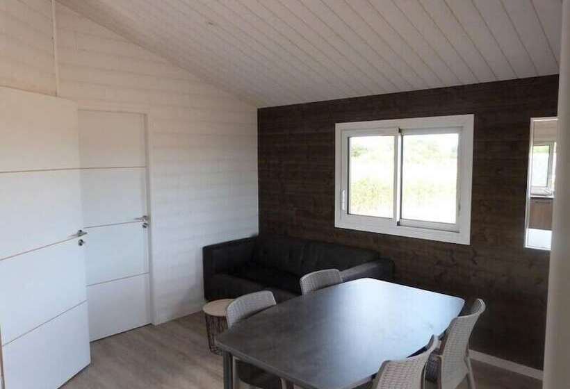 Курорт Domaine De La Héchaie