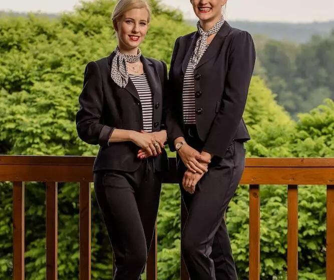 Seehotel Niedernberg   Das Dorf Am See