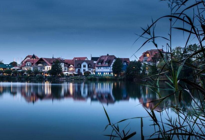 Seehotel Niedernberg   Das Dorf Am See