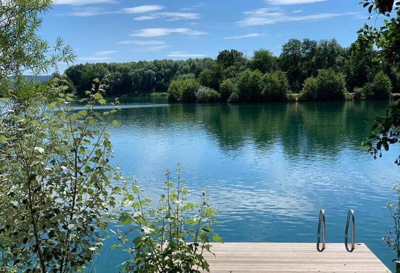 Seehotel Niedernberg   Das Dorf Am See