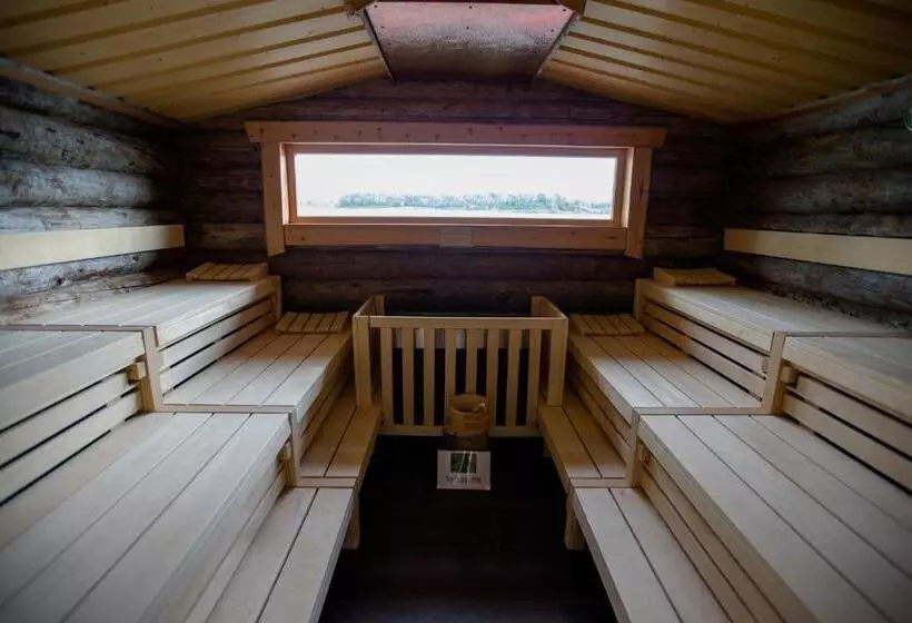 Seehotel Niedernberg   Das Dorf Am See