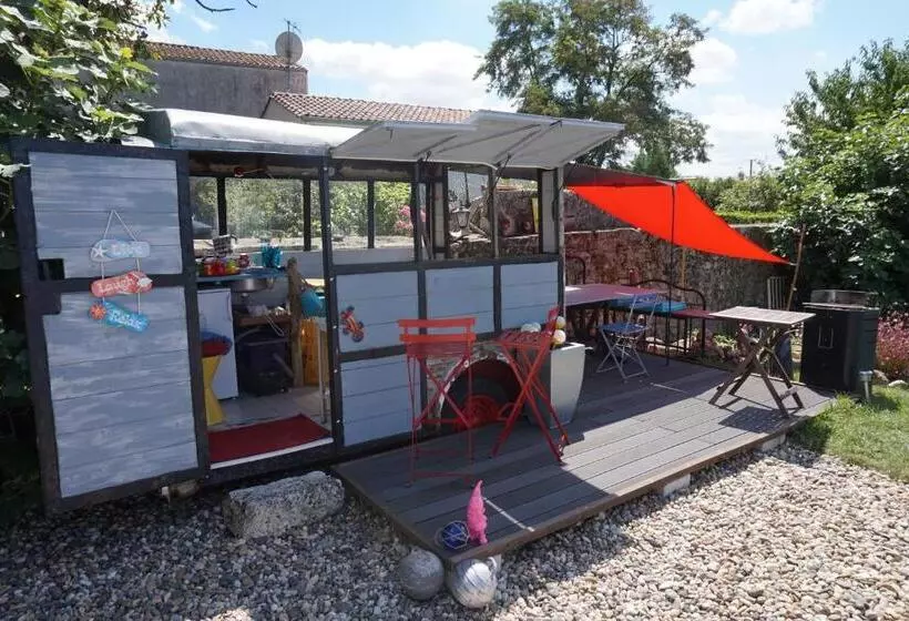 Aamiaismajoitus (B&B) Au Bonheur D Alphonse