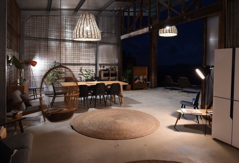 Bed and Breakfast Blackbird