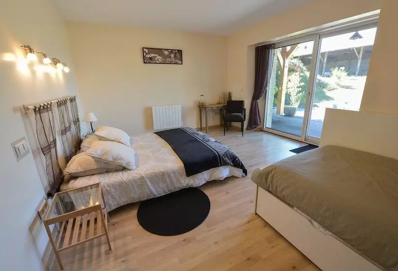ベッドアンドブレックファースト Chambres D'hôtes De Taysses