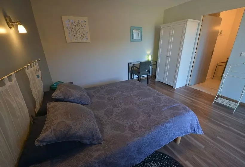 ベッドアンドブレックファースト Chambres D'hôtes De Taysses