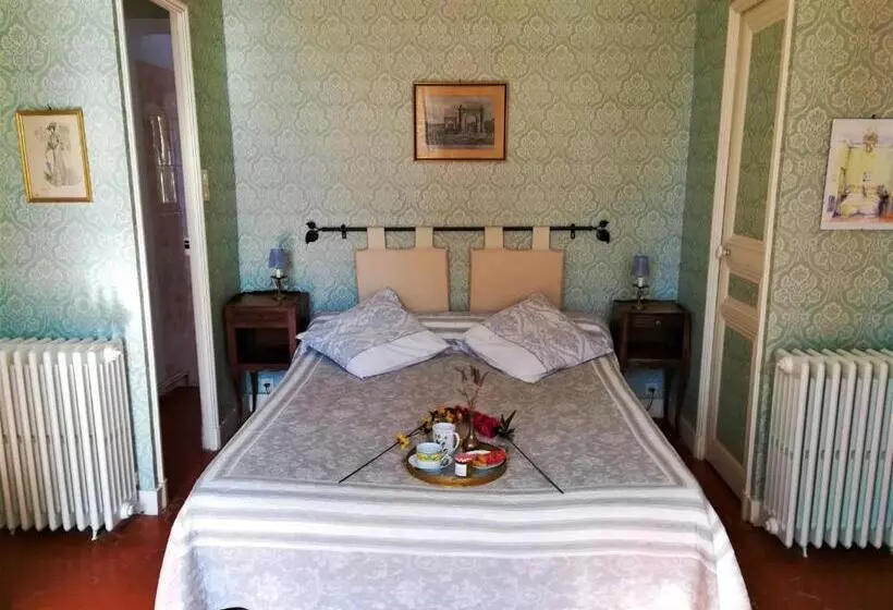 Aamiaismajoitus (B&B) Embarben Maison D Hotes