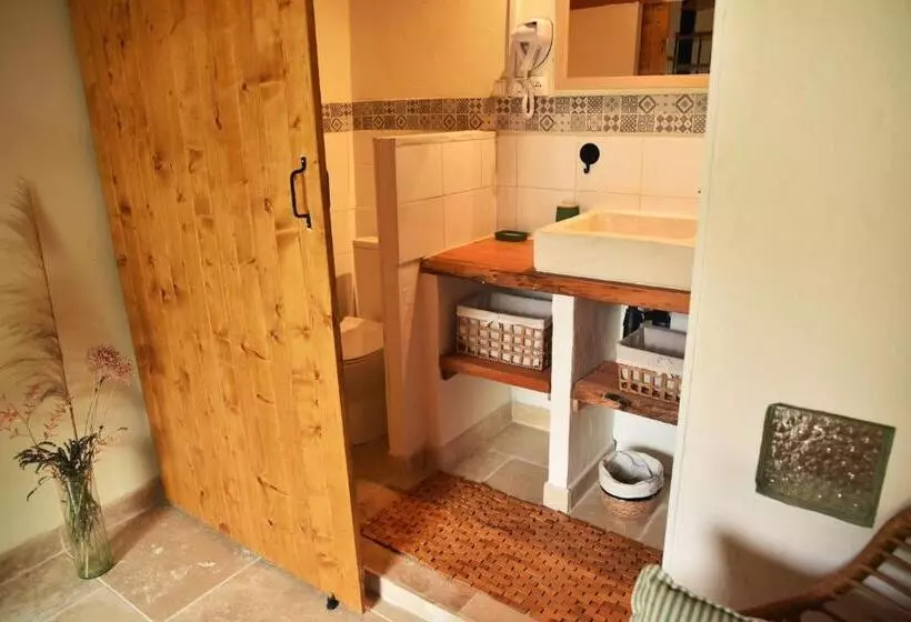 Aamiaismajoitus (B&B) Embarben Maison D Hotes