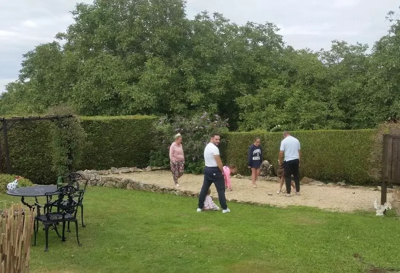 Aamiaismajoitus (B&B) La Vieille Porcherie