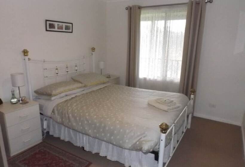 Bed and Breakfast Taralee Orchards