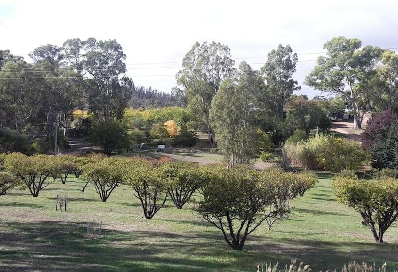 Bed and Breakfast Taralee Orchards