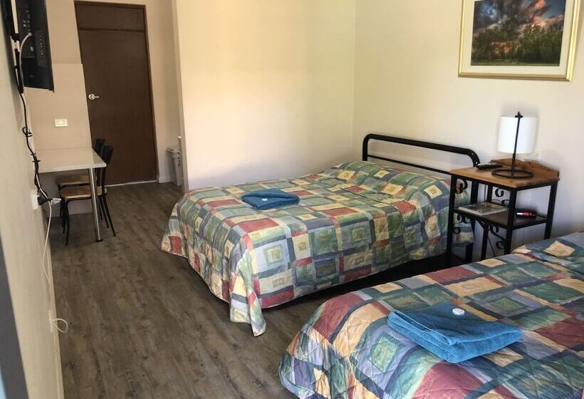 Brolga Hotel Motel