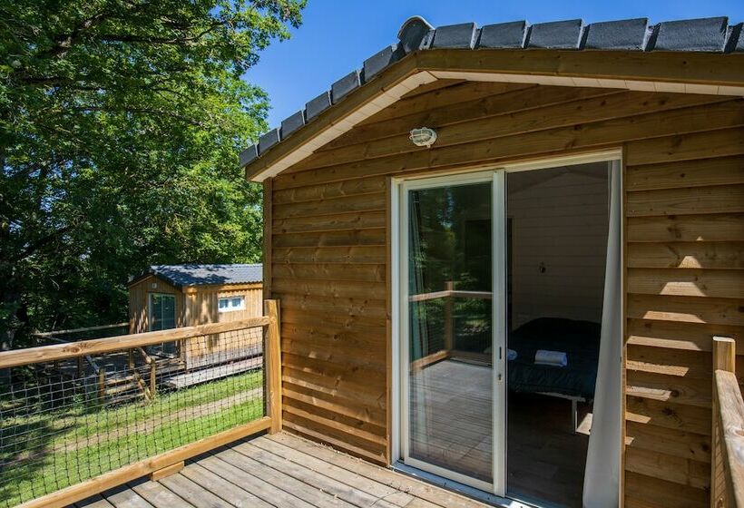 Domaine De Combelles Vacances