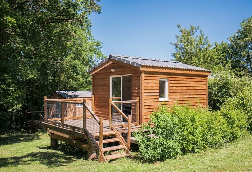 Domaine De Combelles Vacances