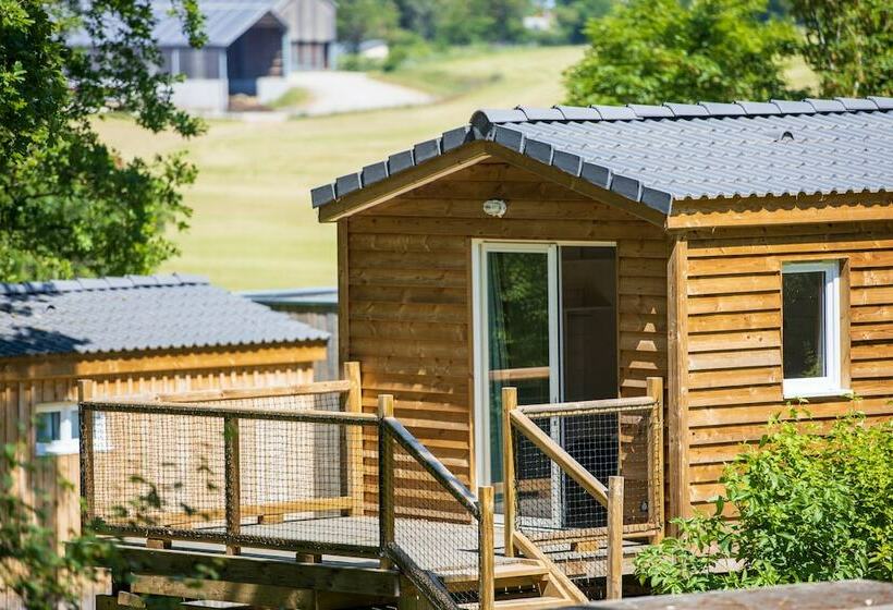 Domaine De Combelles Vacances