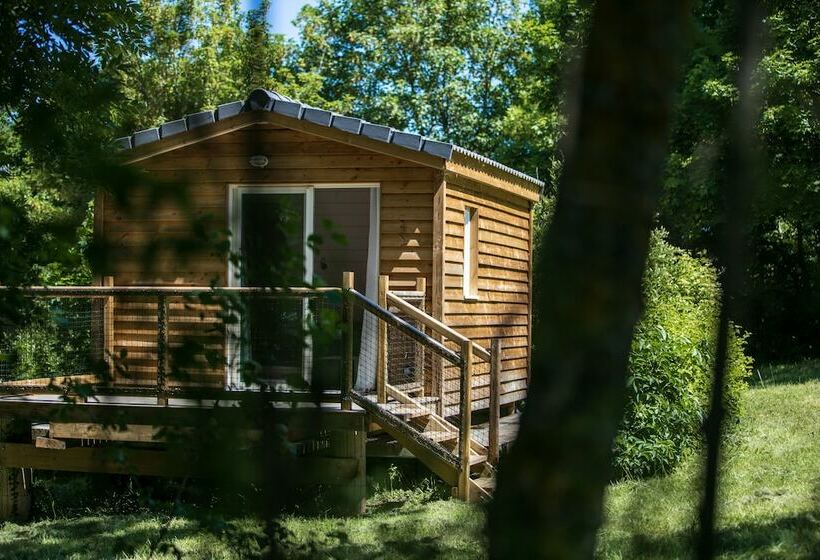 Domaine De Combelles Vacances