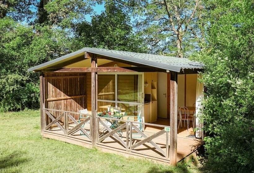 Domaine De Combelles Vacances