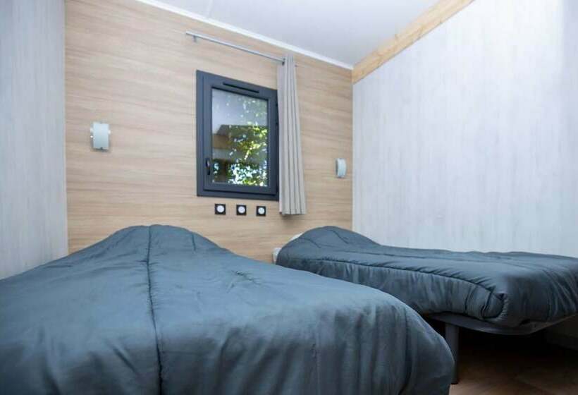 Domaine De Combelles Vacances